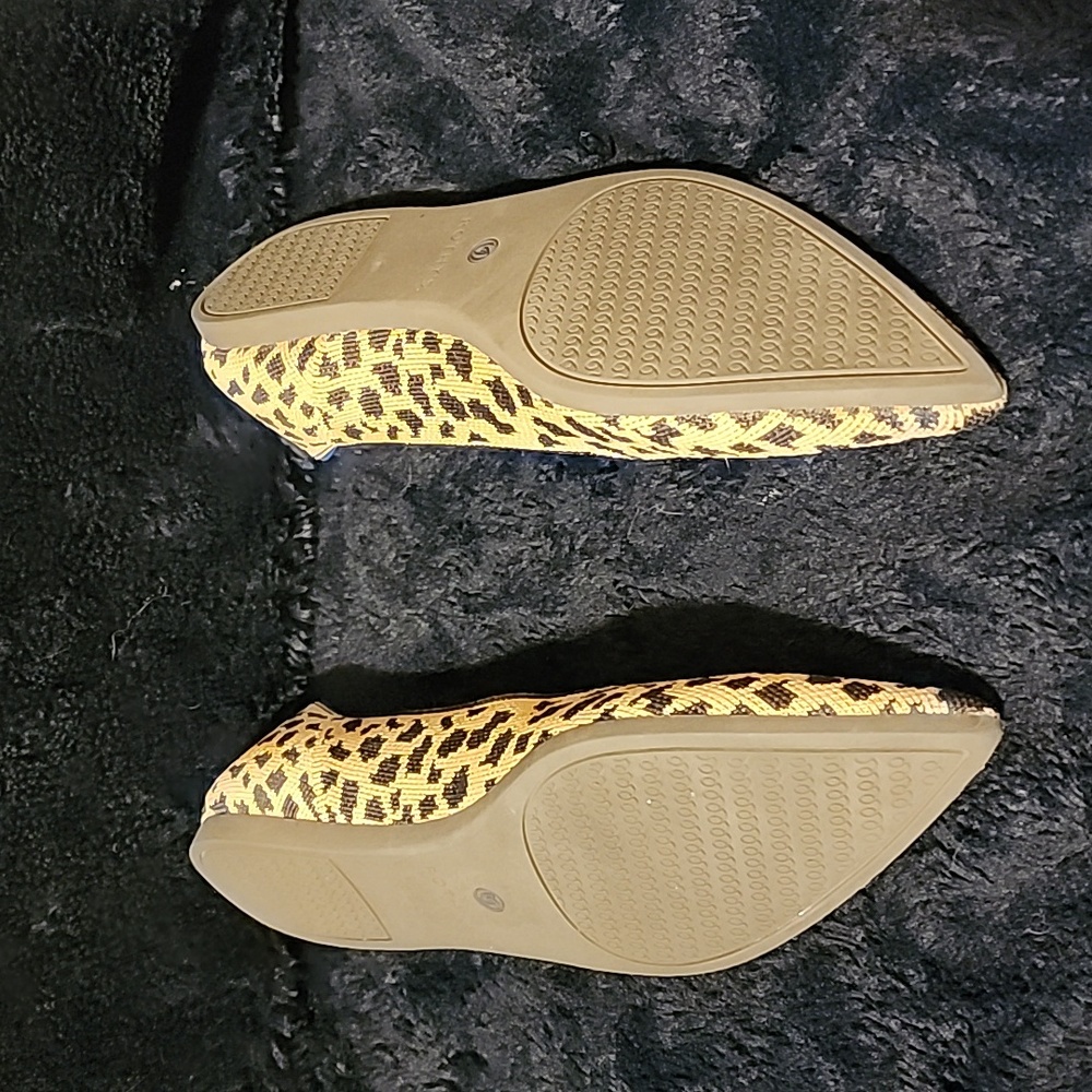 Rothys The Point Classic Leopard Print Size 8 - image 2
